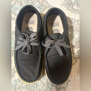 Fitflop Black Moccasin with White-Patterned Laces